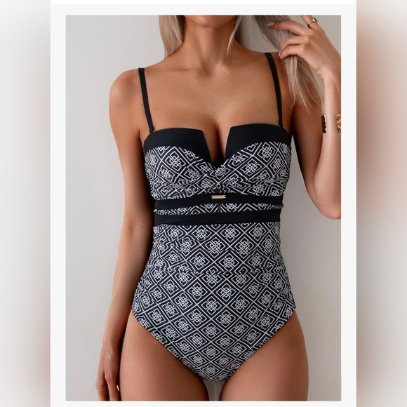 Eomenie Push Up Wrap Front Swimsuit #1065 - Picture 7 of 9